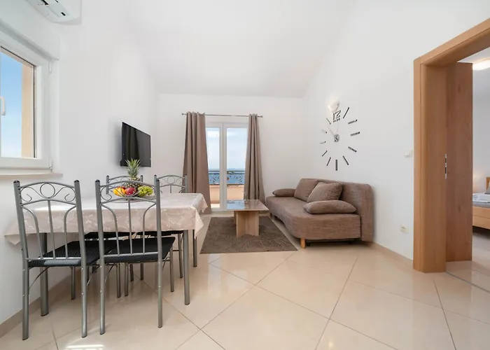 Ela Appartement Makarska
