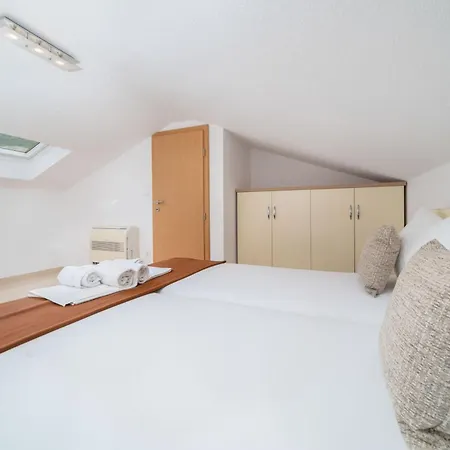 Ela Apartmani Makarska