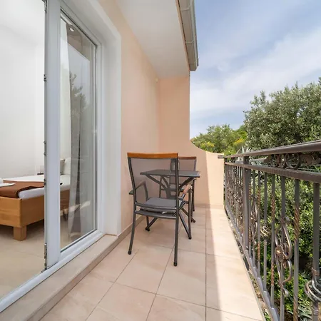 Ela Lägenhet Makarska